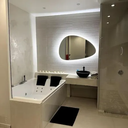 Loft Avec Jacuzzi Apartment Saint-Maur-des-Fosses